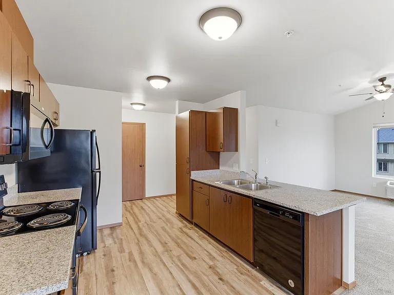 Oak Springs Apartments — Photo 27