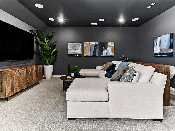 54-2003 Euclid Dr-54