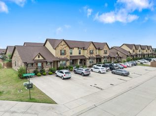 401-409 Goldilocks Ln, College Station, TX 77845