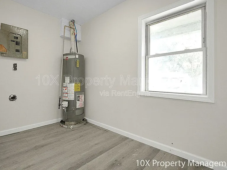 685 S Wheatland Ave — Photo 7