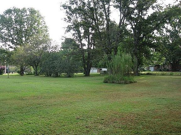 Exterior toward neighbor's