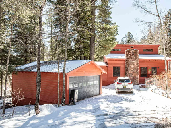 1002 Panther Ave, Cloudcroft, NM 88317