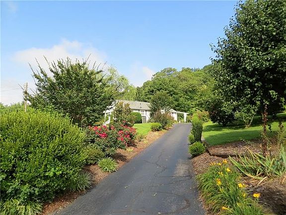 2nd image of 1590 Fairbanks Dr