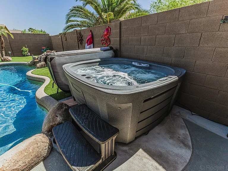 17475 W Spring Ln — Photo 17