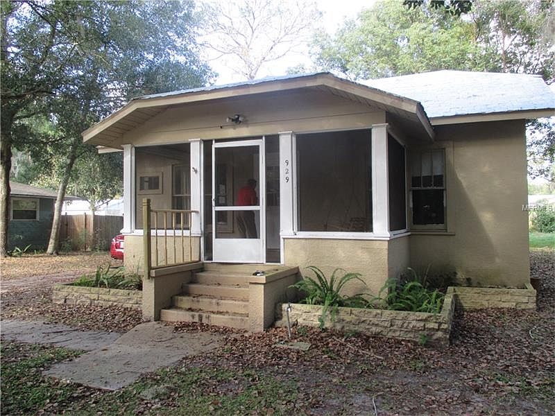 1st image of 929 E 10th Ave