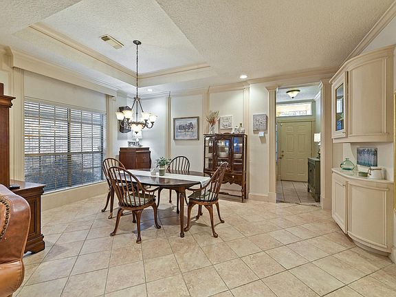 4th image of 18506 Denise Dale Ln