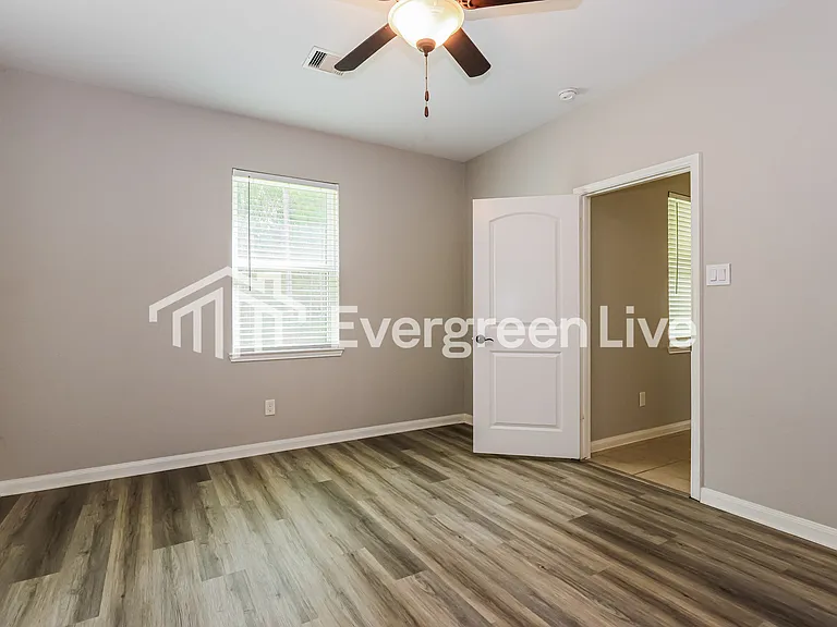 7715 Boulder Sunstone Ln — Photo 9