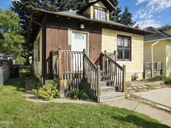 616 E F Ave, Bismarck, ND 58501