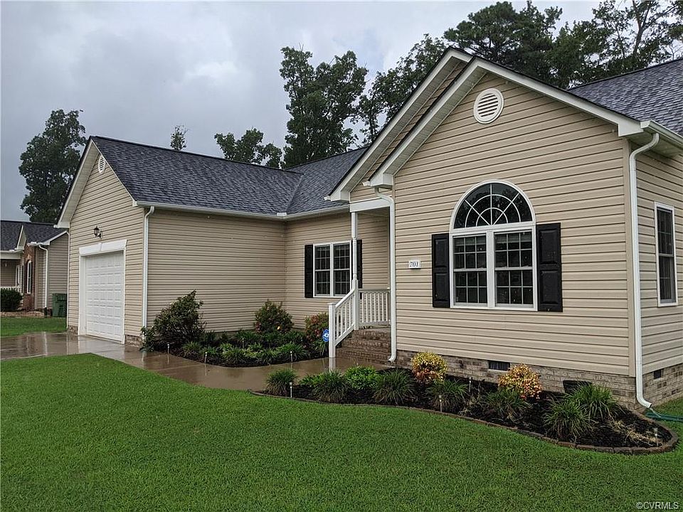1st image of 701 Yellowstone Dr
