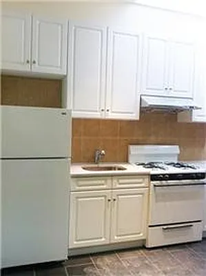 Rented by R New York | media 15