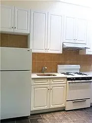 Rented by R New York