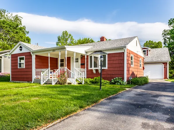 310 W Ash St, Zionsville, IN 46077