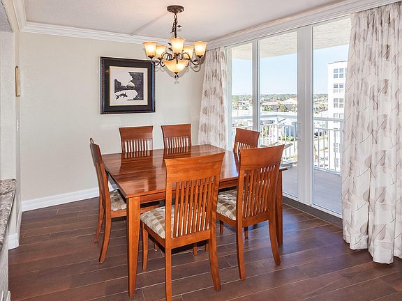 5th image of 1601 Ocean Dr #501