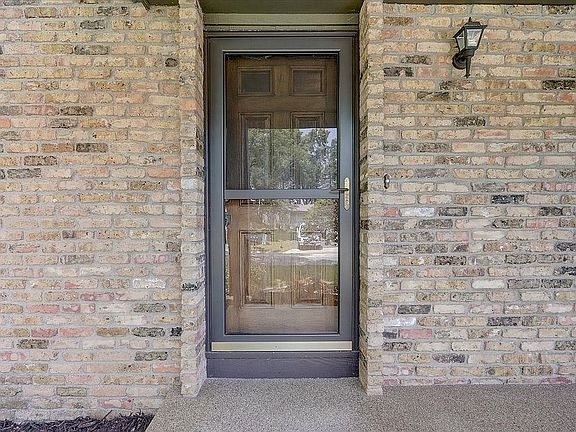 3rd image of 3203 Red Oak Cir N