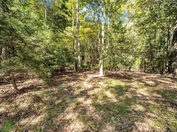 2240 Lake Powell Rd, Williamsburg, VA 23185