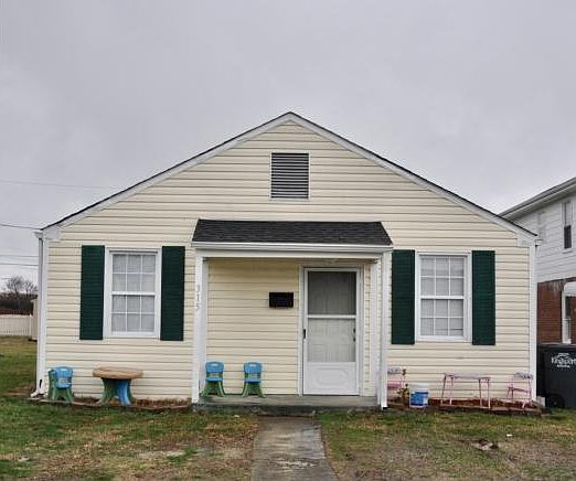 1st image of 315 Carver St