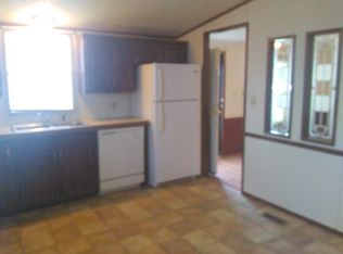 675 Gardenwood Dr, Lockport, NY 14094