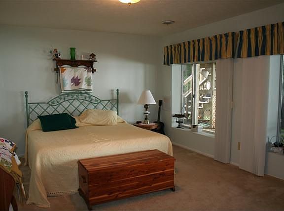 3rd image of 339 Shawnee Trl