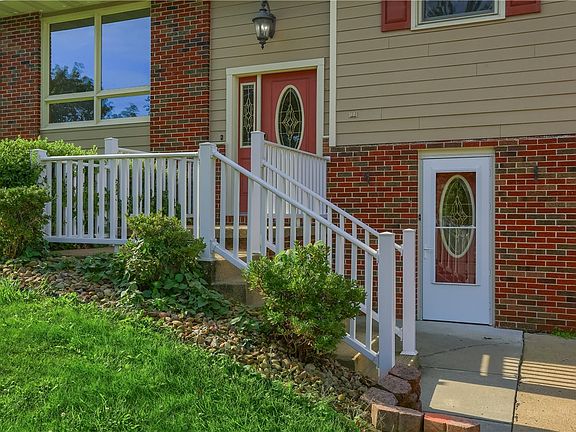 4th image of 493 McCombs Cir