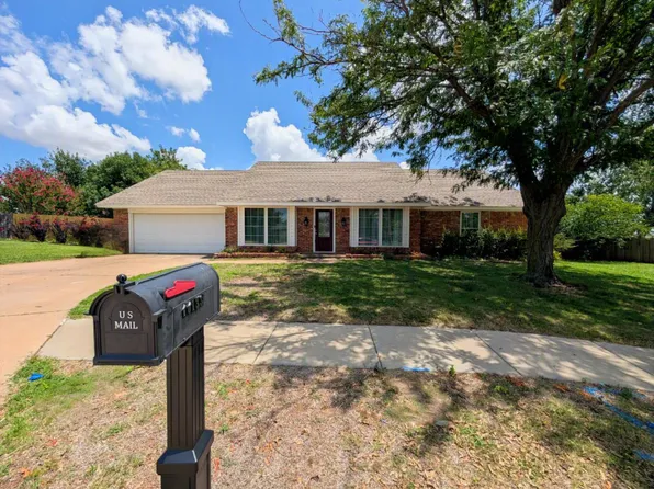 10133 Bromley Ct, Oklahoma City, OK 73159