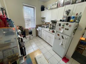 27-33 Saint Lukes rd