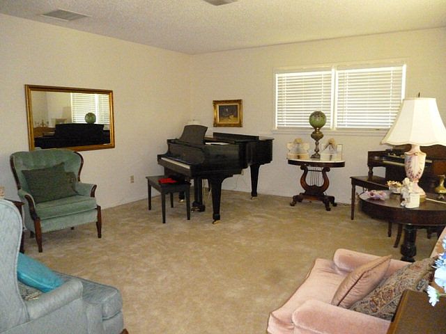 2nd image of 2607 35th St