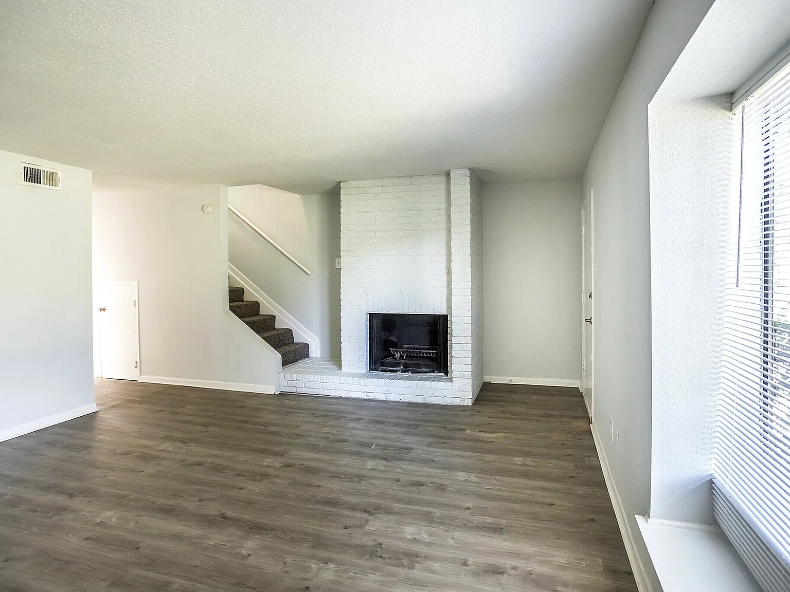 Carrington Townhomes — Photo 3