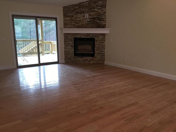 5th image of 33 Renwick Dr Lot 17