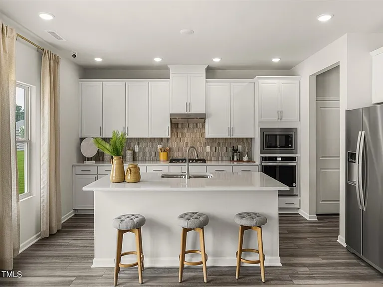 301 White Birch Ln — Photo 8