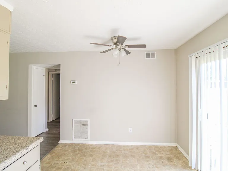 20609 Elkton Rd — Photo 7