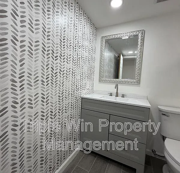 1332 Langholm Dr — Photo 21