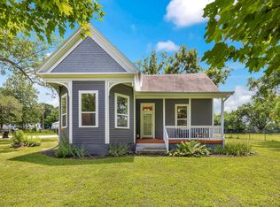 300 W Main St, Walnut Grove, MO 65770