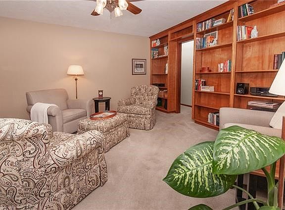 5th image of 3829 S Rogers Cir