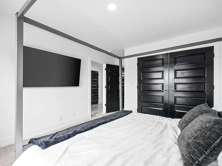 416 Franklin St — Photo 18