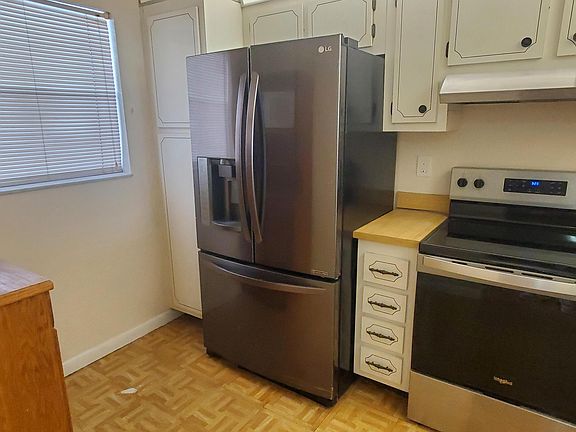 5th image of 2900 SW 22nd Avenue #512