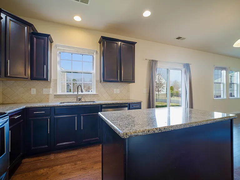1089 Wallace Lake Rd — Photo 5