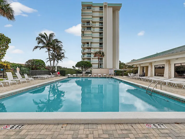 9940 S Ocean Dr #202 — Photo 23