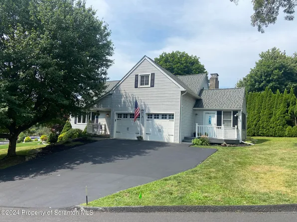 157 Edgewood Dr E, Clarks Summit, PA 18411