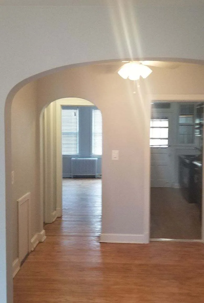 1 bed, 1.0 bath, $1,050 — Photo 4