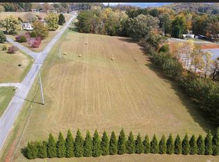 Robert E Lee Dr, Newport, TN 37821