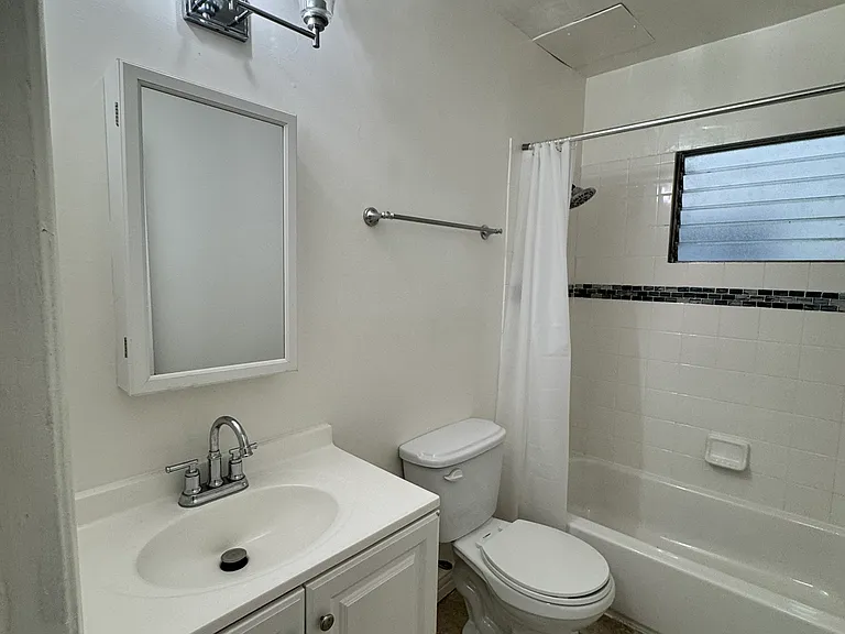 7530 Fountain Ave #3 — Photo 11