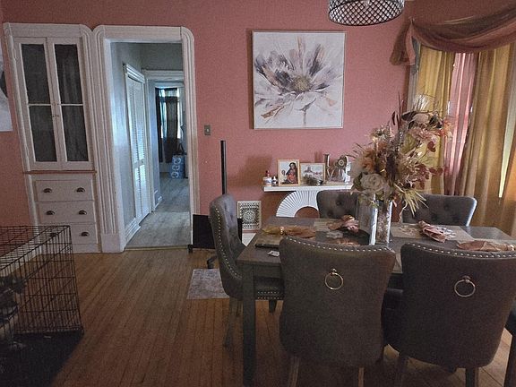 4th image of 1054 Park Avenue