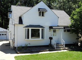 6395 Grosse Dr, Brookpark, OH 44142