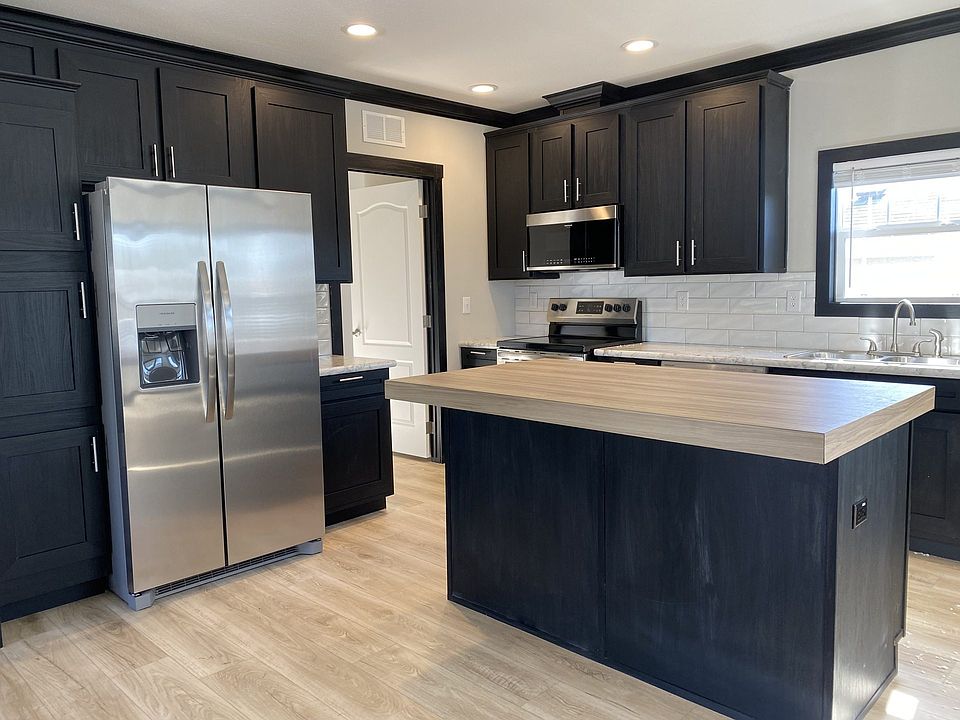 2nd image of 1601 E Slaughter Ln #6HBDEM