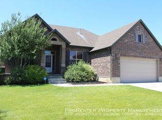 2820 S 1475th Cir W, Syracuse, UT 84075