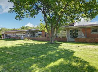 12011 S Winslow Rd, Palos Park, IL 60464