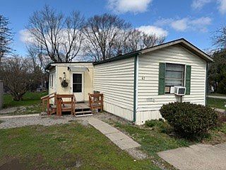 4th image of 45 Grant St