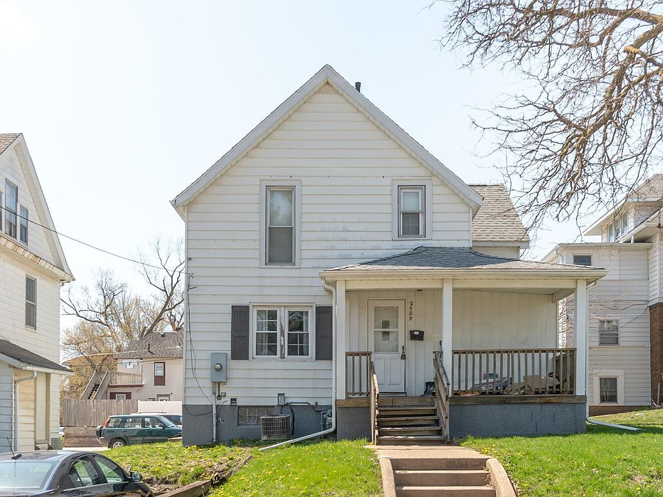 2509 Olive St, Cedar Falls, IA 50613 MLS 20231568 Zillow