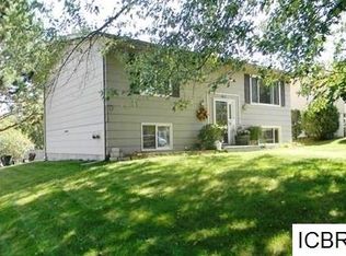 812 Willow Ln, Grand Rapids, MN 55744