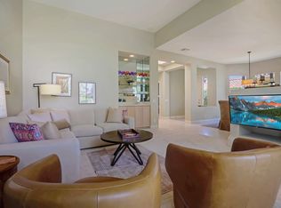 425 Desert Holly Dr, Palm Desert, CA 92211